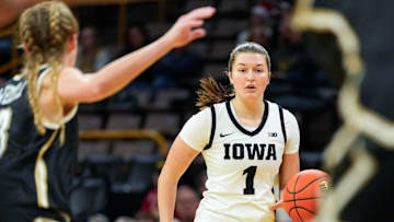 Iowa guard Taylor Stremlow (1) sets up the offense against the Lindenwood Lions Dec. 13, 2025 at Carver-Hawkeye Arena in Iowa City, Iowa.