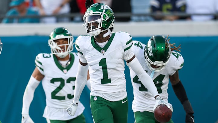 Dec 15, 2024; Jacksonville, Florida, USA; New York Jets cornerback Sauce Gardner (1) celebrates after an interception against the Jacksonville Jaguars in the fourth quarter at EverBank Stadium. Mandatory Credit: Nathan Ray Seebeck-Imagn Images Dec 15, 2024; Jacksonville, Florida, USA; New York Jets cornerback Sauce Gardner (1) celebrates after an interception against the Jacksonville Jaguars in the fourth quarter at EverBank Stadium. Mandatory Credit: Nathan Ray Seebeck-Imagn Images