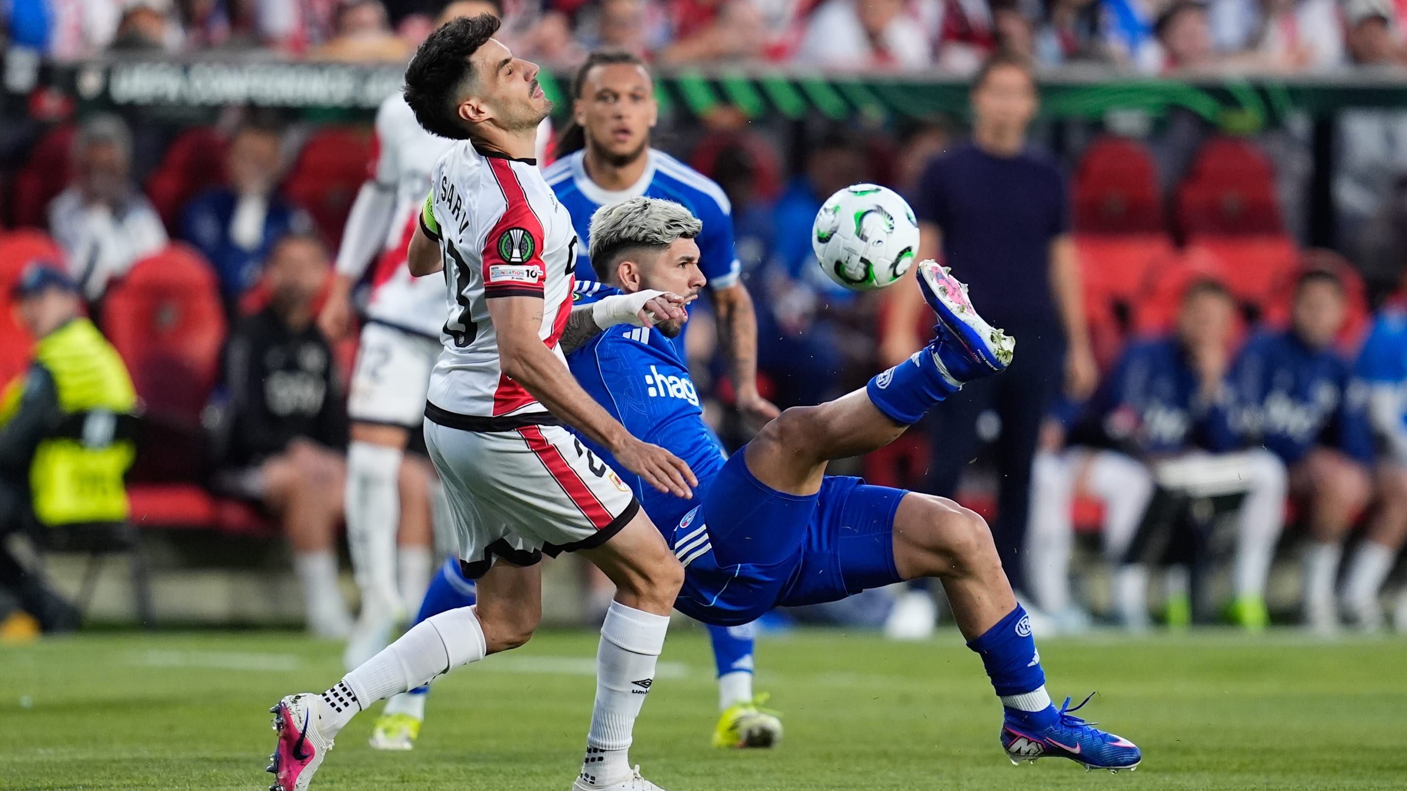 Rayo Vallecano - Strasbourg : Les internautes inspirés sur X après cette mi-temps soporifique en Conference League