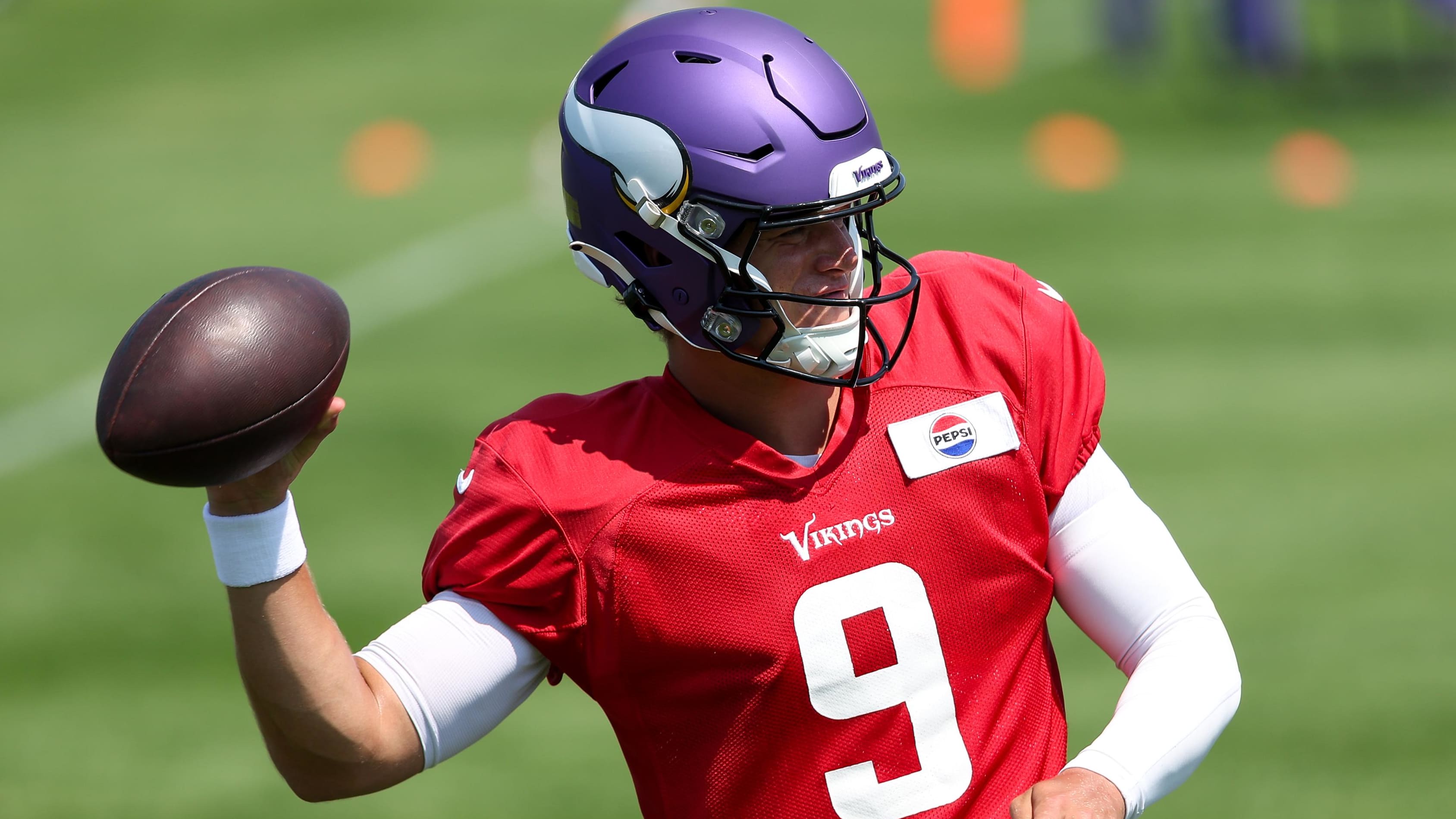 J.J. McCarthy quiets the noise with camp performance Vikings fans needed