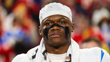 Los Angeles Chargers v Kansas City Chiefs