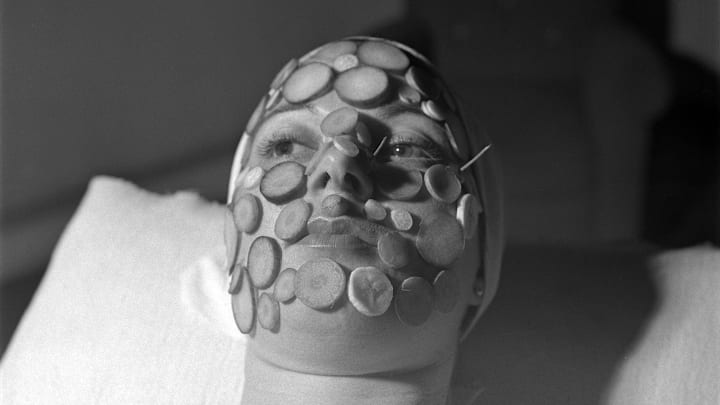 Facial skincare with vegetables (France). Ca. 1960 Facial skincare with vegetables (France). Ca. 1960