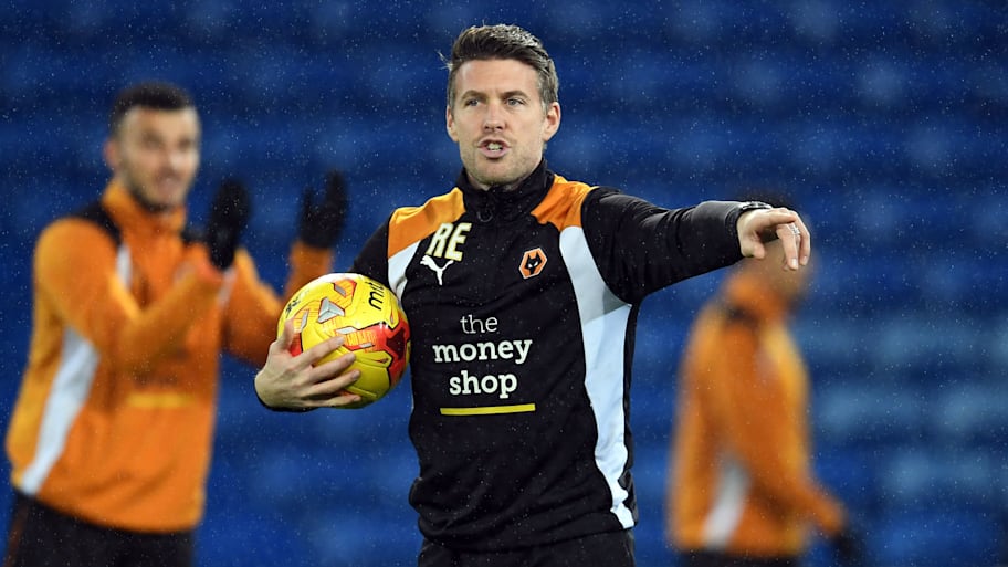 Rob Edwards pointing.