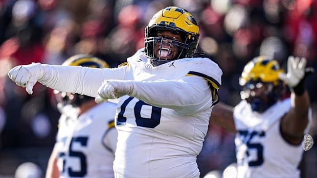Michigan Wolverines defensive tackle Kenneth Grant