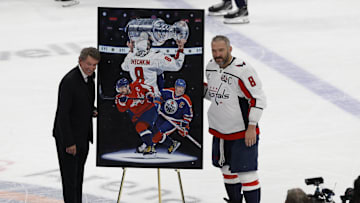 Wayne Gretzky, Alex Ovechkin, Washington Capitals Mandatory Credit: Geoff Burke-Imagn Images
