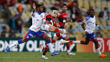 Esquadrão de Aço tenta se recompor depois da polêmica derrota ante o Flamengo 