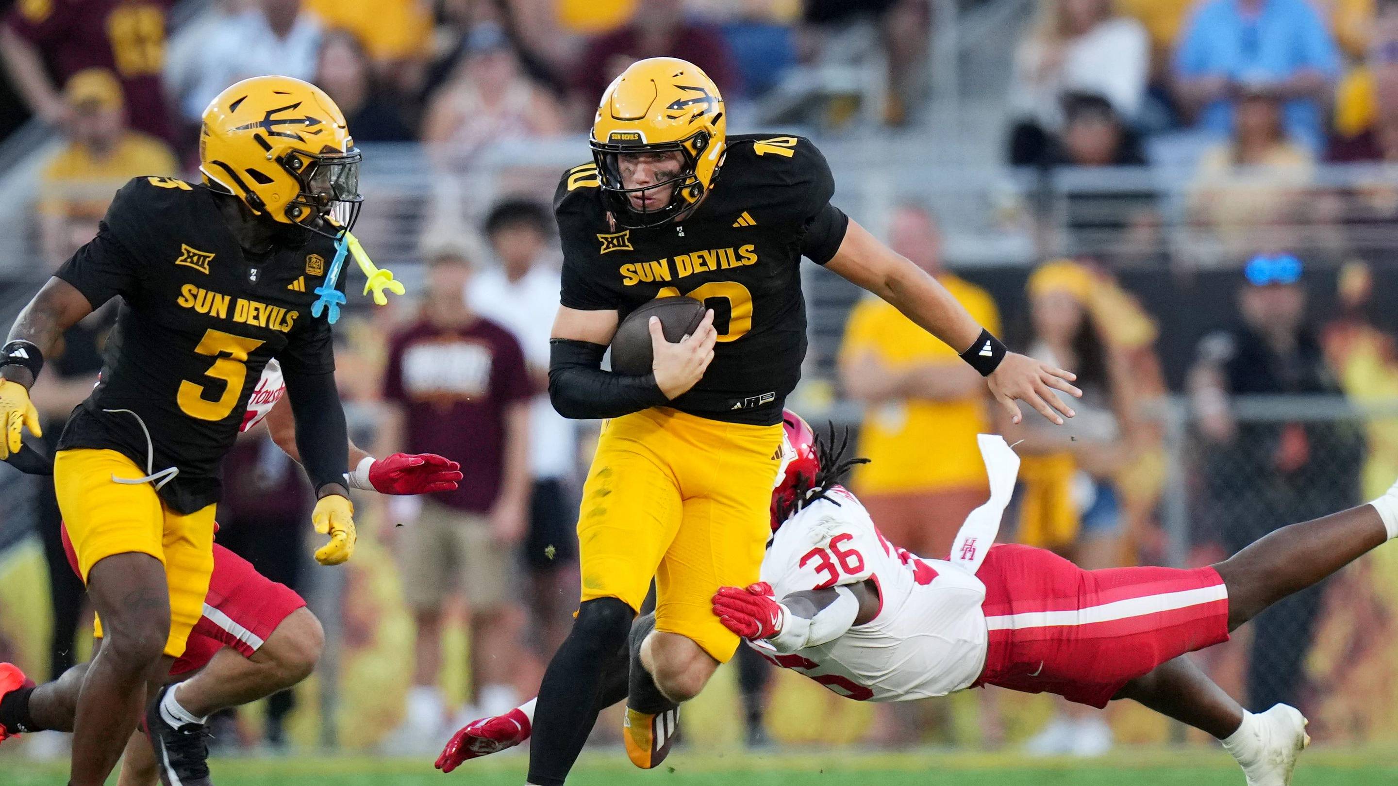 No. 1 transfer portal quarterback predicted to join major college football program