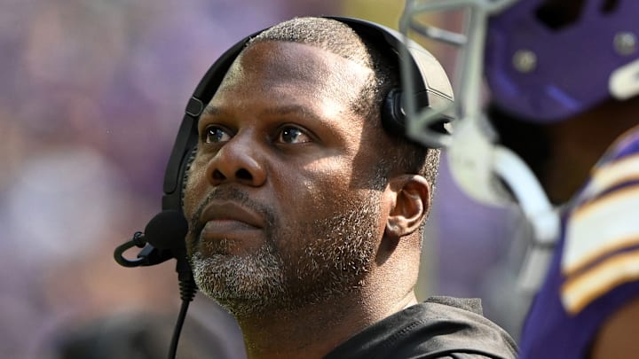 Washington Commanders defensive coordinator Daronte Jones