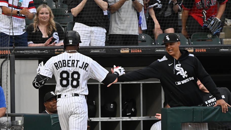 Chicago White Sox center fielder Luis Robert Jr. could be on the move at the MLB trade deadline. | Patrick Gorski-Imagn Images