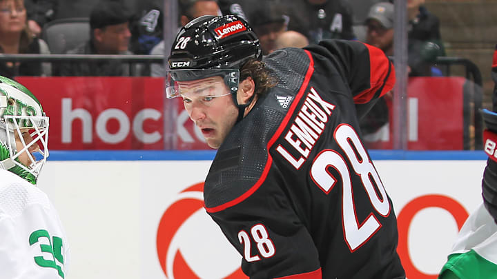 Carolina Hurricanes v Toronto Maple Leafs