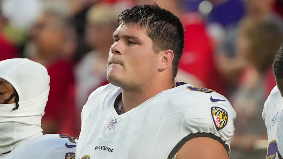 Las Vegas Raiders center Tyler Linderbaum