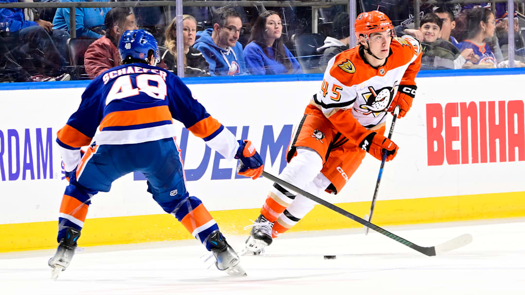 Anaheim Ducks v New York Islanders