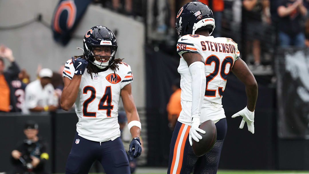 Sep 28, 2025; Paradise, Nevada, USA; Chicago Bears cornerback Tyrique Stevenson (29) celebrates after retrieving a fumble during the first quarter against the Las Vegas Raiders at Allegiant Stadium. Sep 28, 2025; Paradise, Nevada, USA; Chicago Bears cornerback Tyrique Stevenson (29) celebrates after retrieving a fumble during the first quarter against the Las Vegas Raiders at Allegiant Stadium.