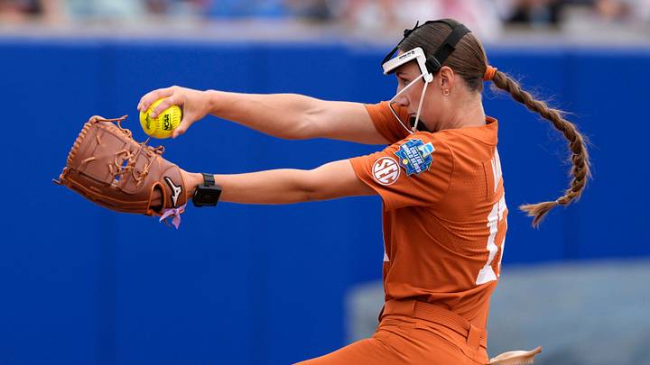 Texas pitcher Teagan Kavan (17) throws a pitch during a Women's College World Series softball game between the Texas Longhorns and the Florida Gators at Devon Park in Oklahoma City, Thursday, May 29, 2025.