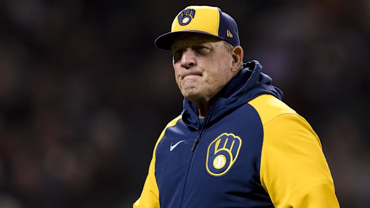 Sep 11, 2024; San Francisco, California, USA; Milwaukee Brewers manager Pat Murphy (21) walks off the field after a pitching change during the sixth inning of the game against the San Francisco Giants at Oracle Park. Mandatory Credit: John Hefti-Imagn Images