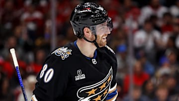 Pierre-Luc Dubois, Washington Capitals Mandatory Credit: Peter Casey-Imagn Images