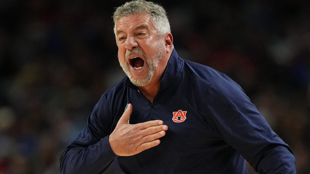 Auburn Tigers basketball coach Bruce Pearl is furthering his political ambitions on Sunday night