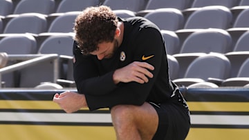 Sep 14, 2025; Pittsburgh, Pennsylvania, USA;  Pittsburgh Steelers linebacker Payton Wilson (41) takes a moment before warming up before the game against the Seattle Seahawks at Acrisure Stadium. Mandatory Credit: Charles LeClaire-Imagn Images