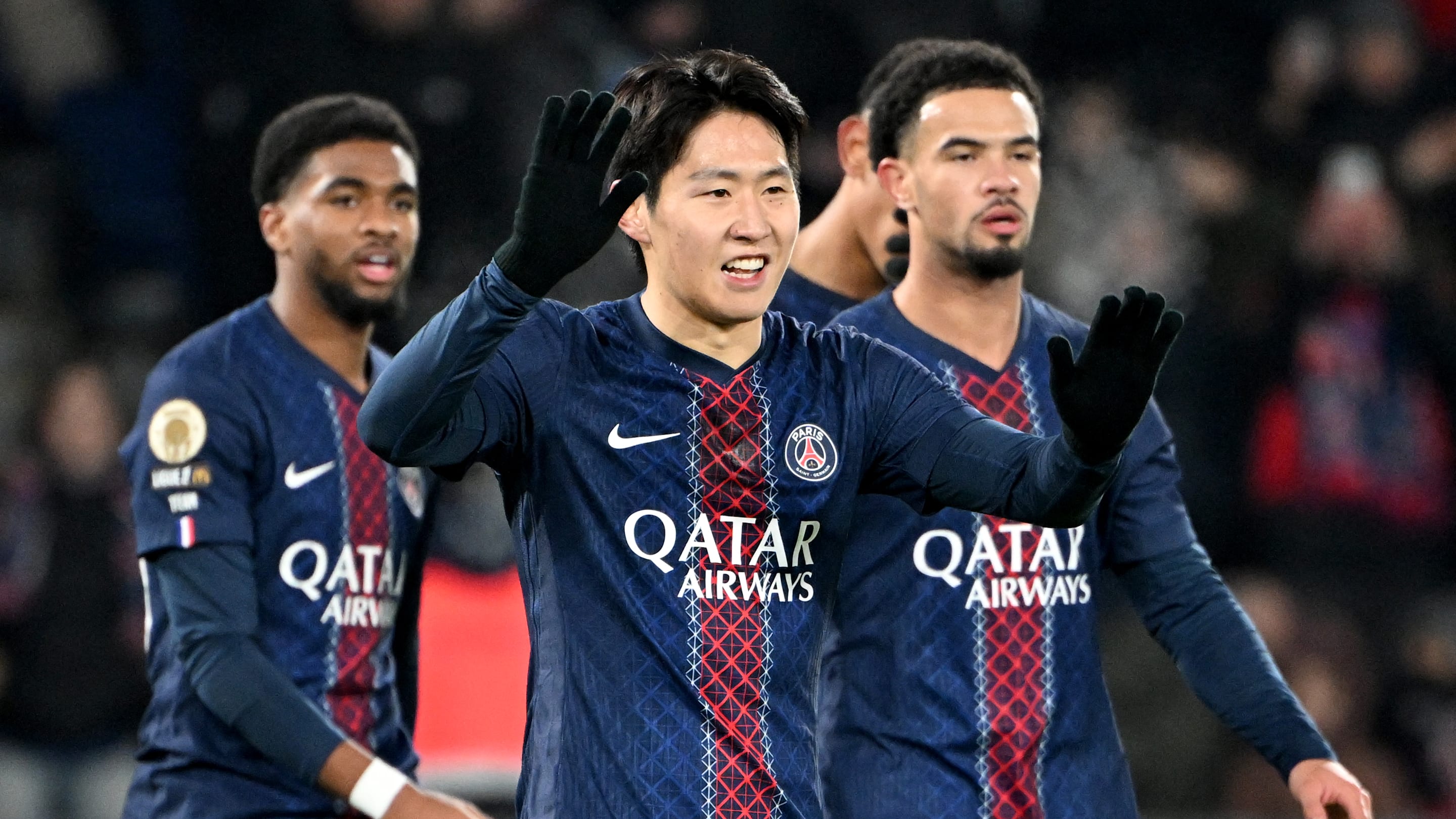 PSG - Le Havre (3-0) : Les notes des Parisiens victorieux grâce à Lee, Neves et Barcola, et leaders de Ligue 1