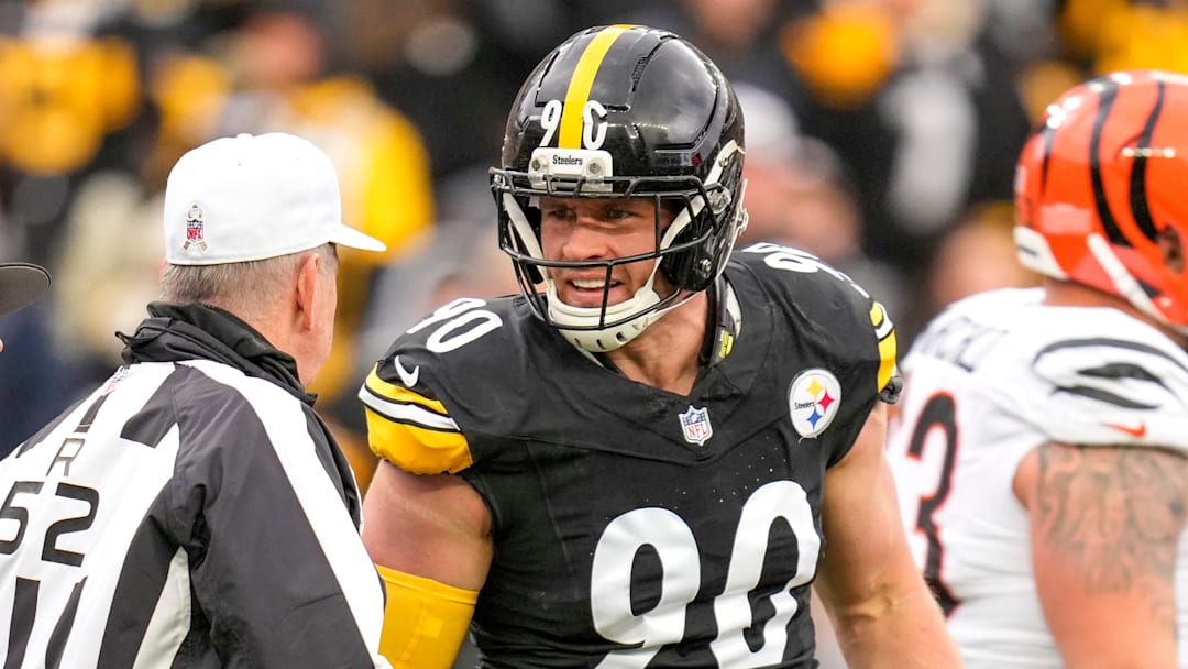 Pittsburgh Steelers linebacker T.J. Watt (90) exchanges words with a referee after being flagged for roughing the passer in the second quarter of the NFL Week 11 game between the Pittsburgh Steelers and the Cincinnati Bengals at Acrisure Stadium in Pittsburgh on Sunday, Nov. 16, 2025. The Steelers led 10-6 at halftime.