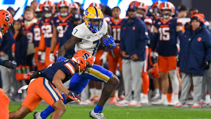 Nov 11, 2023; New York, New York, USA;  Syracuse Orange defensive back Jason Simmons Jr. (6) attempts to tackle Pittsburgh Panthers tight end Malcolm Epps (7) during the second half at Yankee Stadium. Mandatory Credit: Dennis Schneidler-USA TODAY Sports