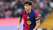 Pau Cubarsí renova com o Barcelona até 2029