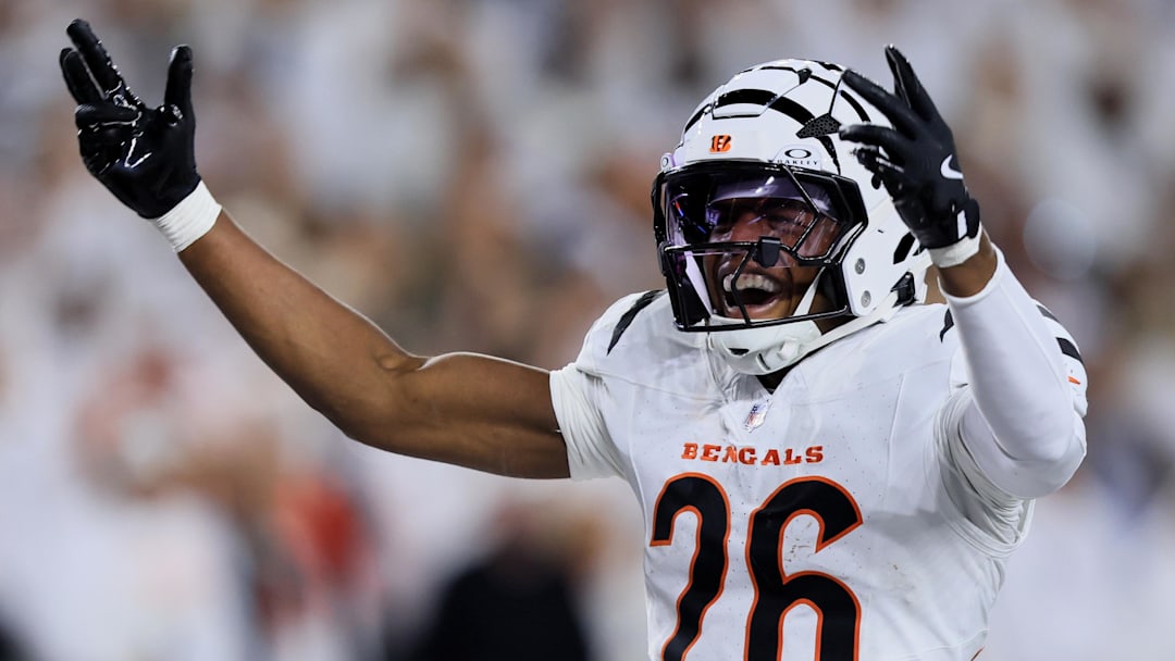 Oct 16, 2025; Cincinnati, Ohio, USA; Cincinnati Bengals safety Tycen Anderson (26) reacts against the Pittsburgh Steelers during the fourth quarter at Paycor Stadium. Mandatory Credit: Katie Stratman-Imagn Images
