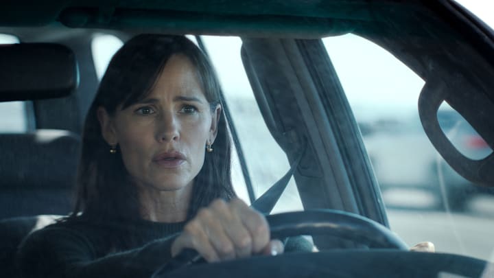 Jennifer Garner as Hannah Hall in The Last Thing He Told Me season 2 