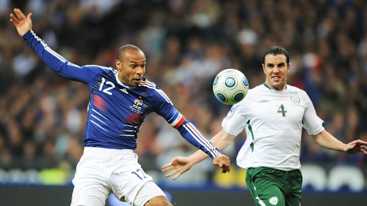 Thierry Henry, 2006 Dünya Kupası elemelerinde eliyle attığı golle İrlanda'yı turnuvadan elemişti.
