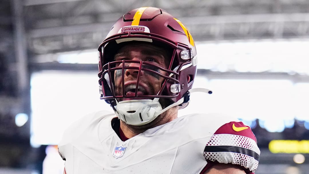 Washington Commanders tight end Zach Ertz