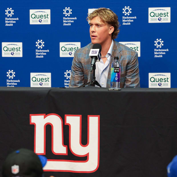 New York Giants quarterback Jaxson Dart