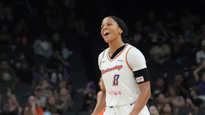 Phoenix Mercury guard Monique Akoa Makani (8) celebrates a three point basket against the Connecticut Sun during the third quarter in Phoenix, at PHX Arena on Aug 5, 2025.