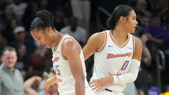 Phoenix Mercury forward Satou Sabally (0) substitutes for forward Alyssa Thomas (25) during the third quarter at PHX Arena in Phoenix, on May 21, 2025.