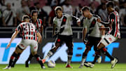 São Paulo x Vasco da Gama duelam pelo Brasileirão 2025