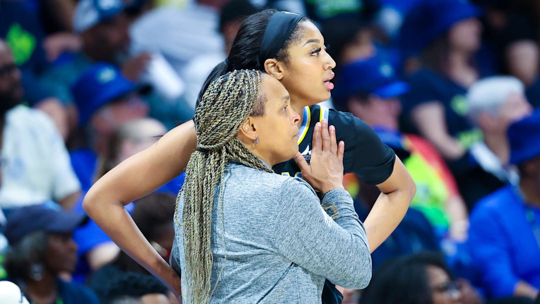 May 15, 2024; Arlington, Texas, USA; Chicago Sky head coach Teresa Weatherspoon speaks with Chicago Sky forward Angel Reese (5) during the second half against the Dallas Wings at College Park Center. Mandatory Credit: Kevin Jairaj-Imagn Images