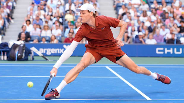 Look Good, Play Good: Ranking the Five Best On-Court U.S.