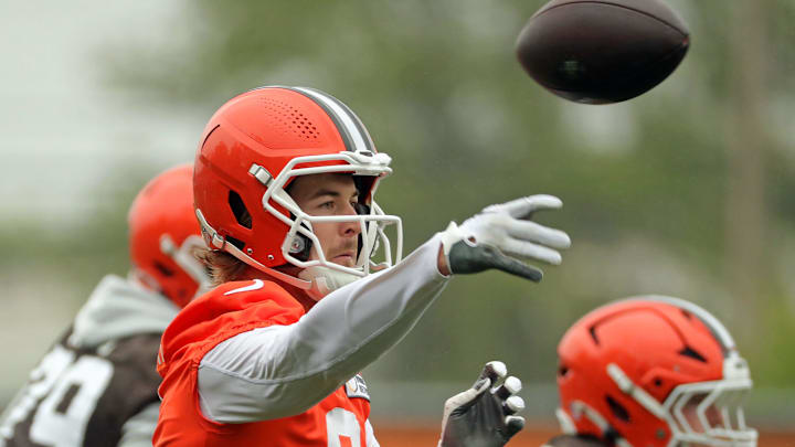 Browns Trade Kenny Pickett to Raiders After Offseason QB Competition