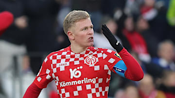 Hey Jonny, klappt's auch gegen den Meister?