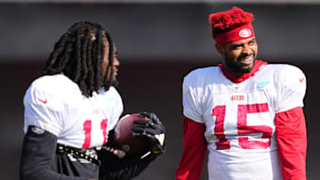 San Francisco 49ers wide receivers Brandon Aiyuk (L) and Jauan Jennings (R)