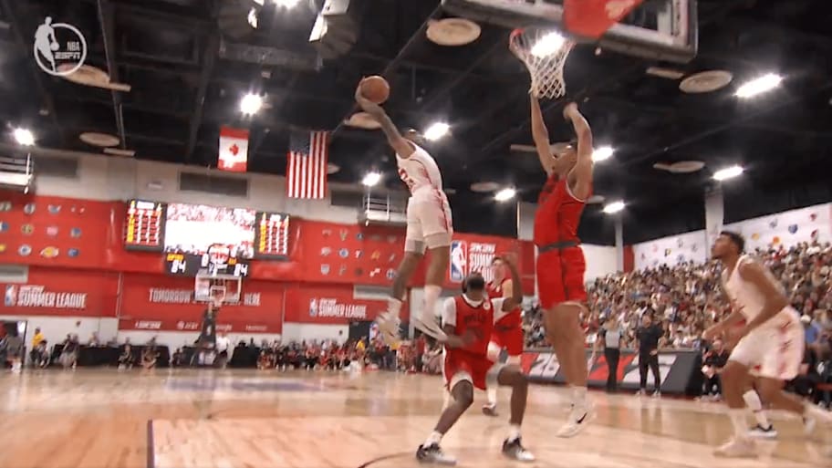 Raptors rookie Alijah Martin threw down a ferocious slam at NBA Summer League | Screengrab via NBA on ESPN