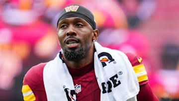 Washington Commanders cornerback Trey Amos