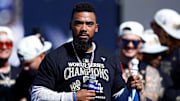 Hernández viene de ganar la Serie Mundial con los Dodgers
