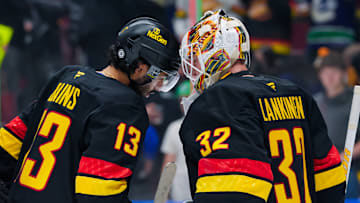 Pittsburgh Penguins v Vancouver Canucks