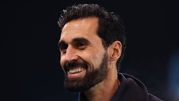 Alvaro Arbeloa a été présenté comme le nouvel entraîneur du Real Madrid après le départ de Xabi Alonso Alvaro Arbeloa a été présenté comme le nouvel entraîneur du Real Madrid après le départ de Xabi Alonso