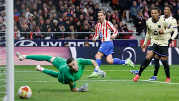 Le FC Barcelone largement dominé ce soir.