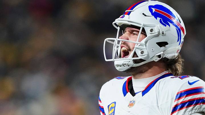 Buffalo Bills v Pittsburgh Steelers