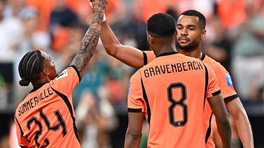 Netherlands players celebrat