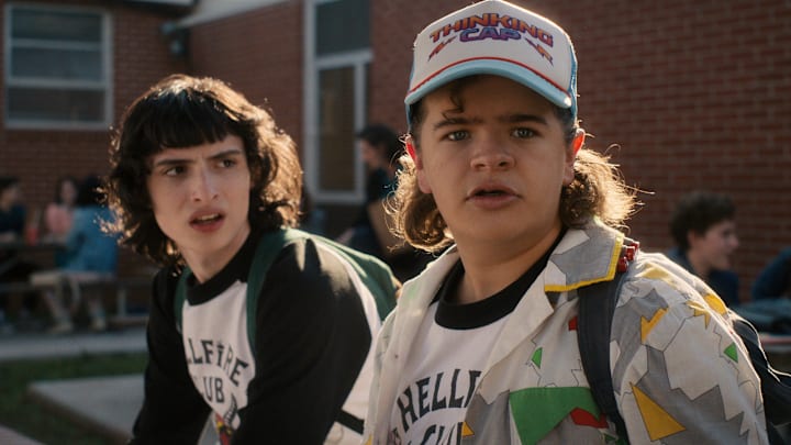STRANGER THINGS. (L to R) Finn Wolfhard as Mike Wheeler and Gaten Matarazzo as Dustin Henderson in STRANGER THINGS. Cr. Courtesy of Netflix © 2022