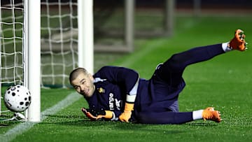 Lucas Chevalier devrait déuter ce dimanche.