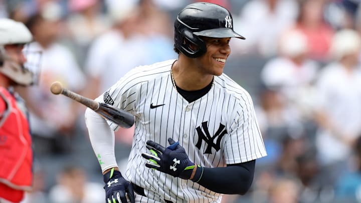 Cincinnati Reds v New York Yankees